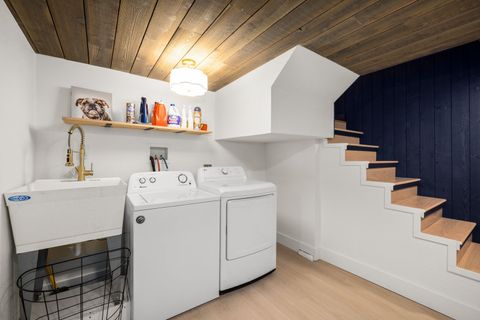 Tiny photo for 1240 2nd Avenue E, Kalispell, MT 59901 (MLS # 30071098)