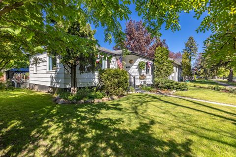 Tiny photo for 1240 2nd Avenue E, Kalispell, MT 59901 (MLS # 30071098)