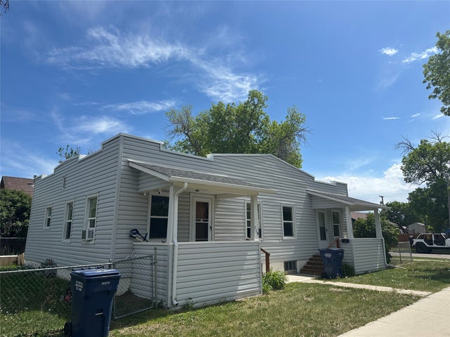 719 8th Street S 719 and 721