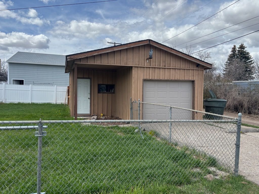 Photo of 3227 1st Avenue N, Great Falls, MT 59401 (MLS # 30068545)