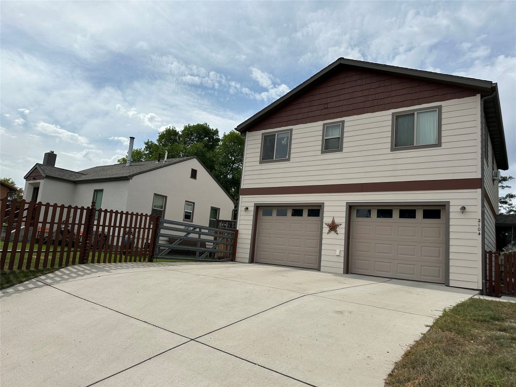 Photo of 2100 Villard Avenue, Helena, MT 59601 (MLS # 30079040)