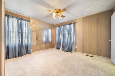Tiny photo for 709 Oregon Street, Deer Lodge, MT 59722 (MLS # 30071508)