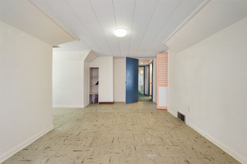 Tiny photo for 709 Oregon Street, Deer Lodge, MT 59722 (MLS # 30071508)