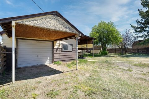 Tiny photo for 709 Oregon Street, Deer Lodge, MT 59722 (MLS # 30071508)