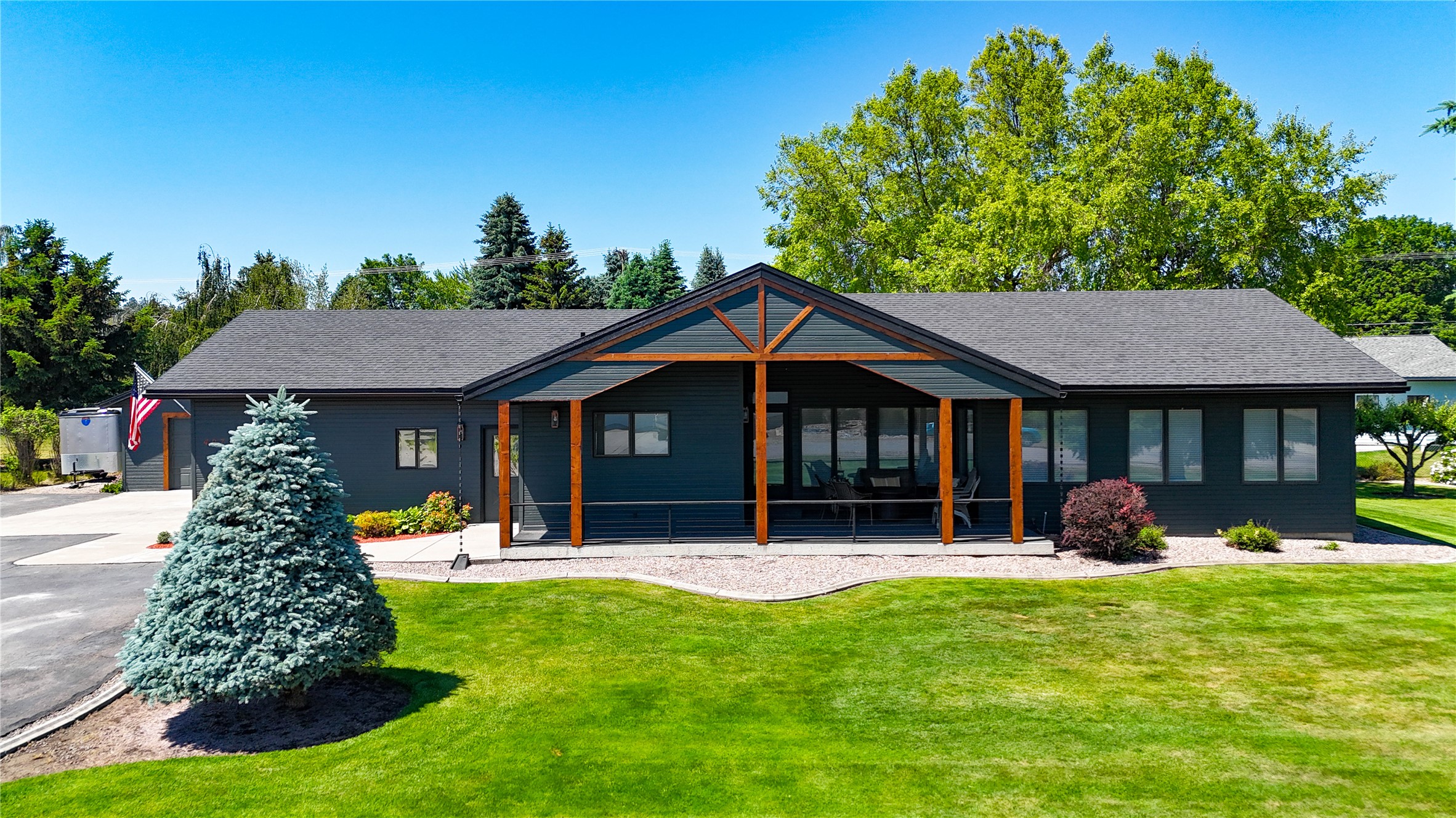 407 Bay View Drive