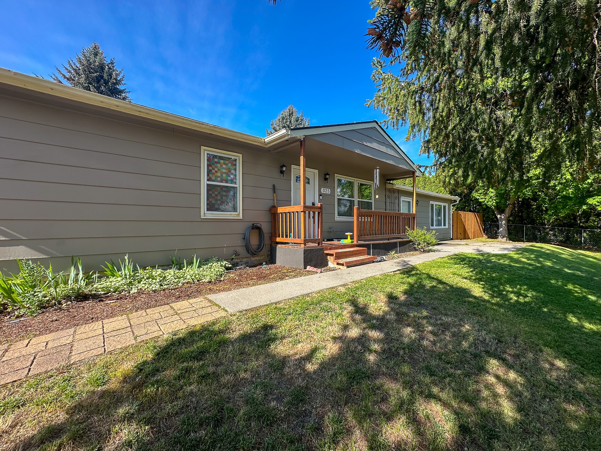 325 River Drive