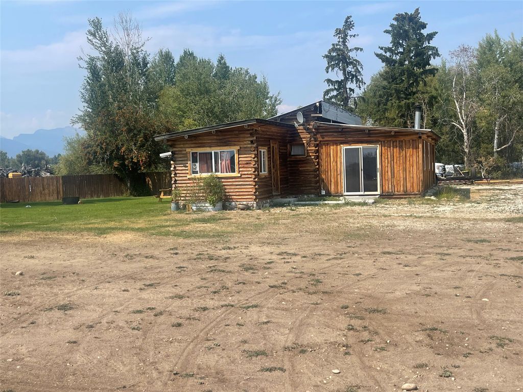 Photo of 661 Old Corvallis Road, Hamilton, MT 59840 (MLS # 30056430)