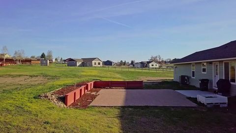 Tiny photo for 668 Winding Creek Trail, Corvallis, MT 59828 (MLS # 30069293)