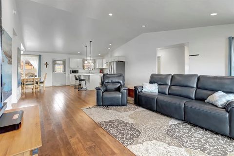 Tiny photo for 668 Winding Creek Trail, Corvallis, MT 59828 (MLS # 30069293)