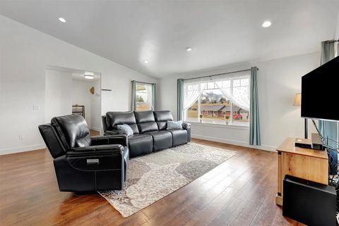 Tiny photo for 668 Winding Creek Trail, Corvallis, MT 59828 (MLS # 30069293)