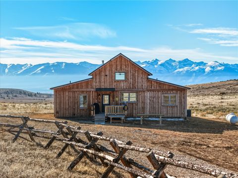 Photo of 375 Double D Road, Stevensville, MT 59870 (MLS # 30065027)