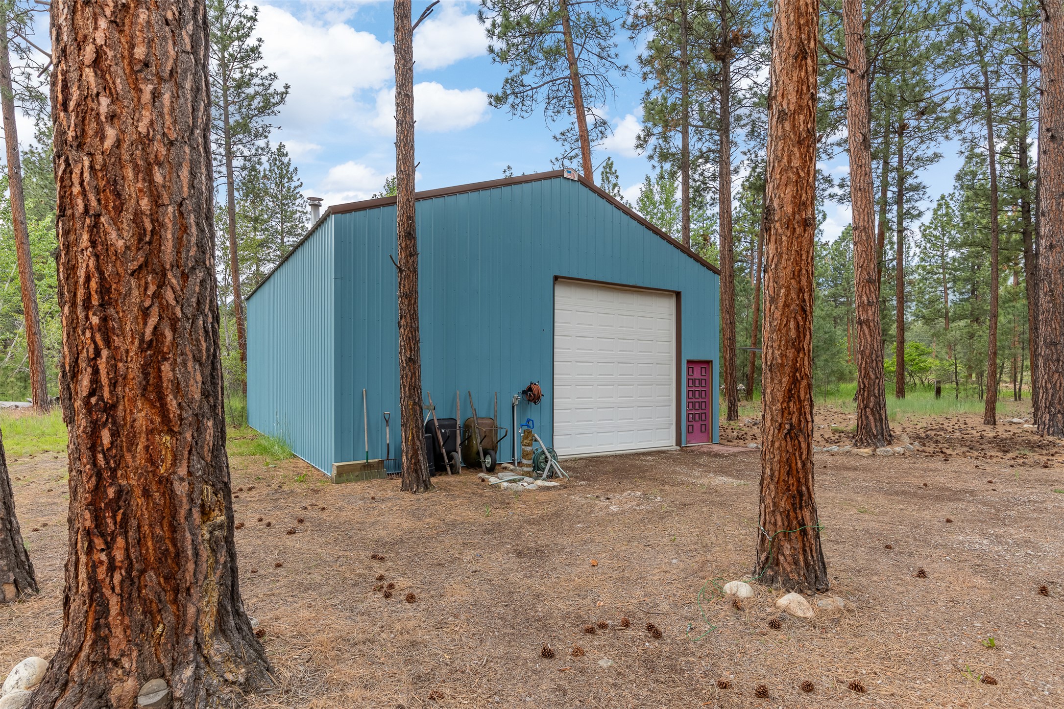 4030 Larkspur Lane