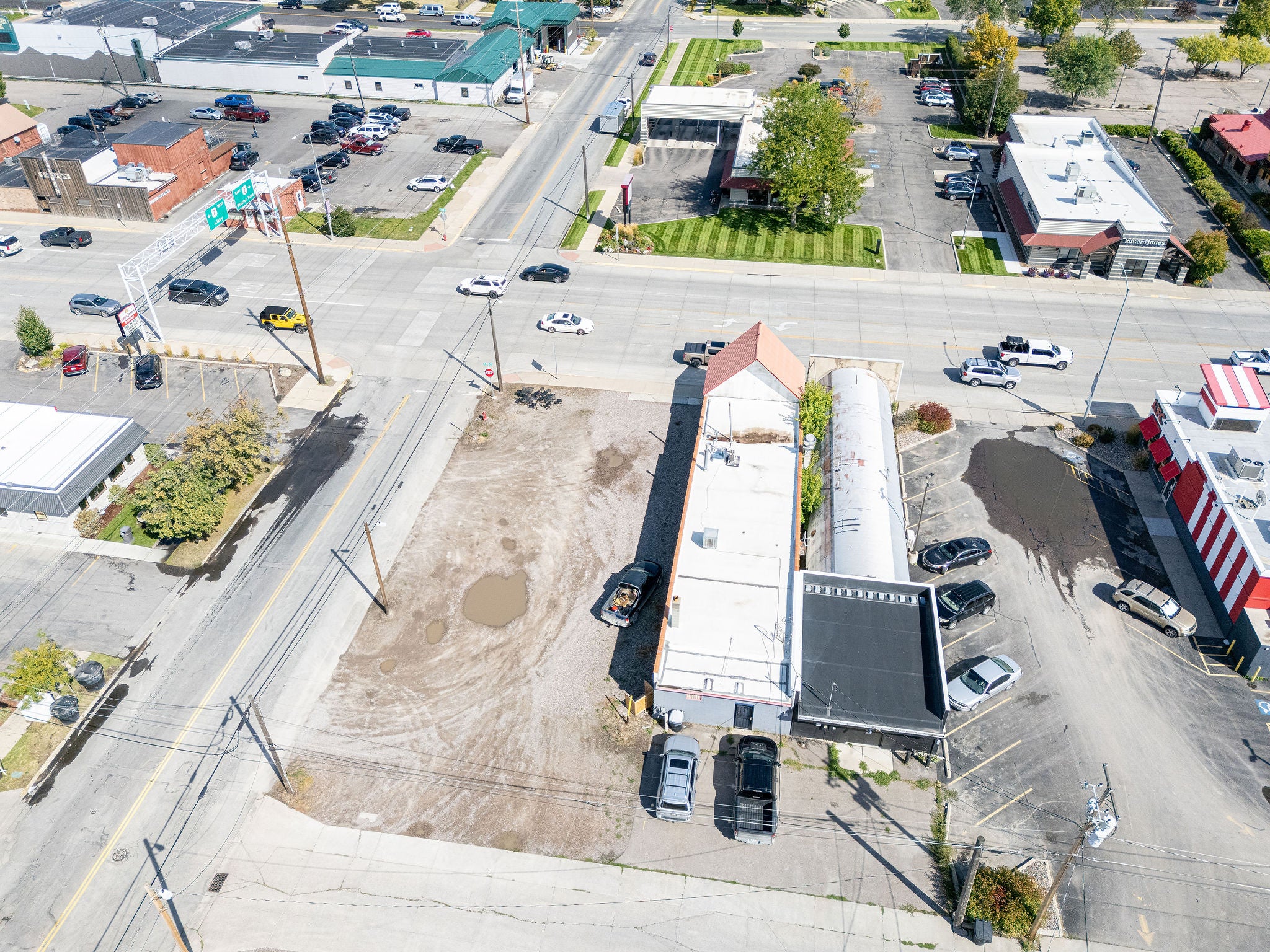 36 W Montana Street