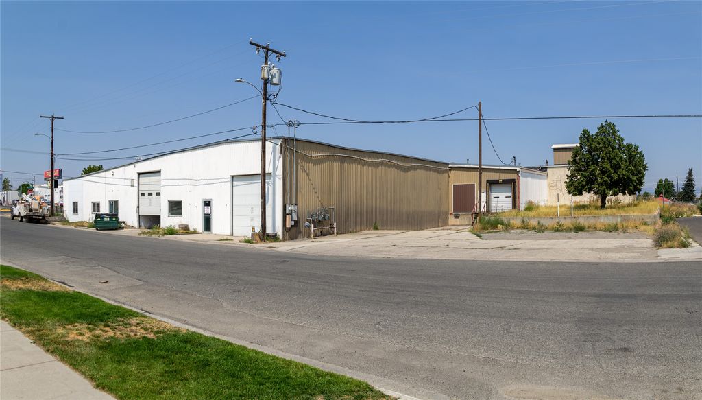 Photo of 1200 Bozeman Street, Helena, MT 59601 (MLS # 30069163)