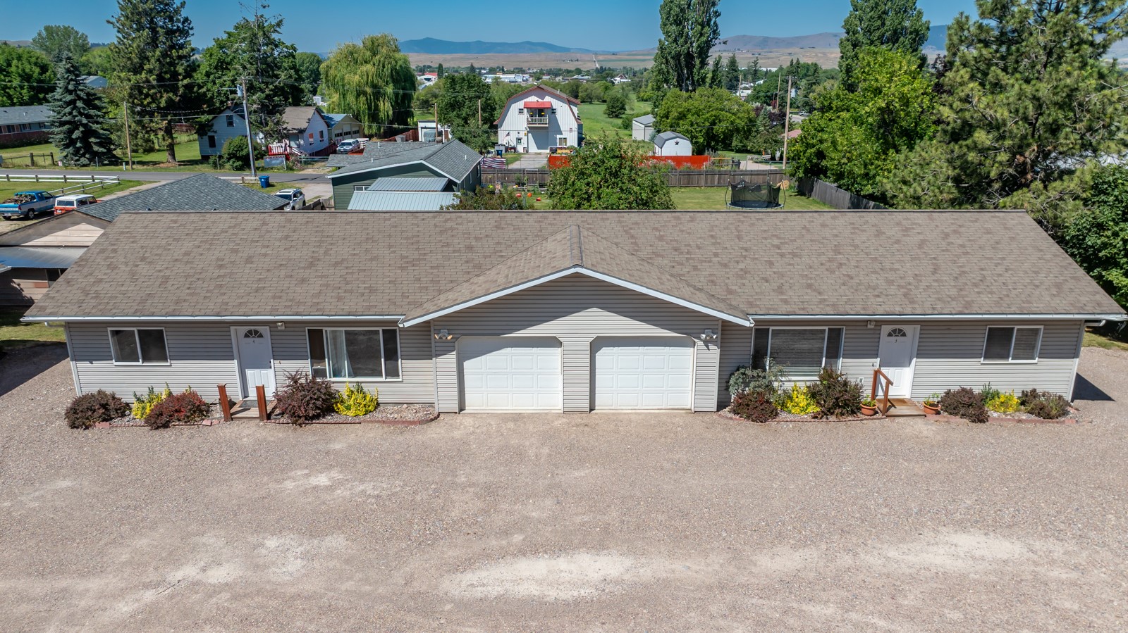 1114 Hillcrest Drive