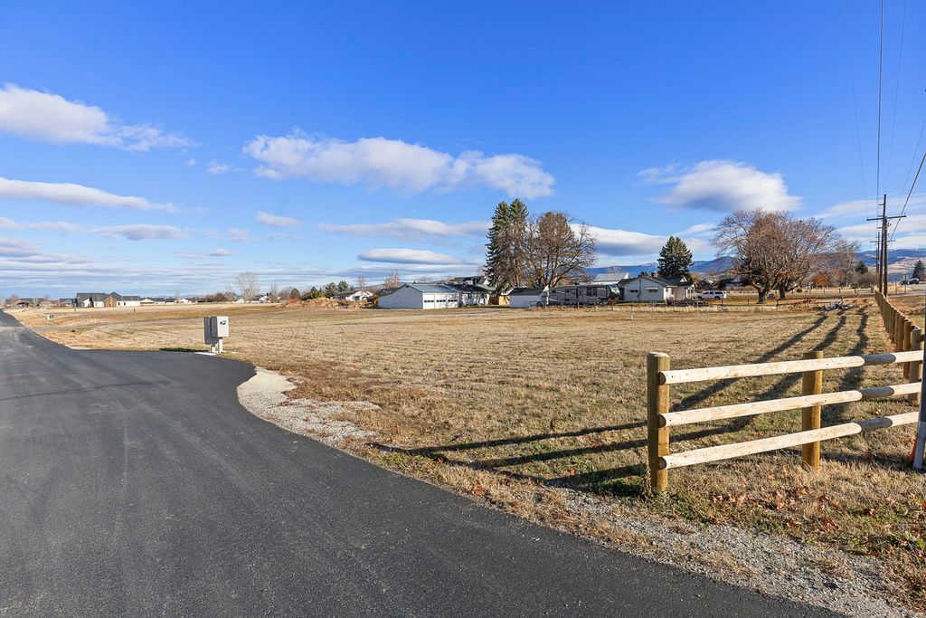 Photo of Lot 18 Lore Lane, Hamilton, MT 59840 (MLS # 30036624)