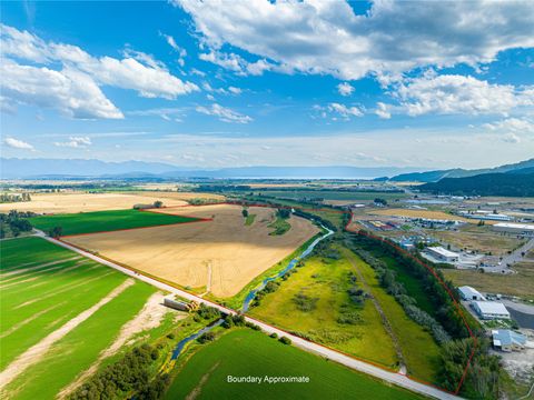 Photo of 1203 Pheasant Hollow Way, Kalispell, MT 59901 (MLS # 30032888)