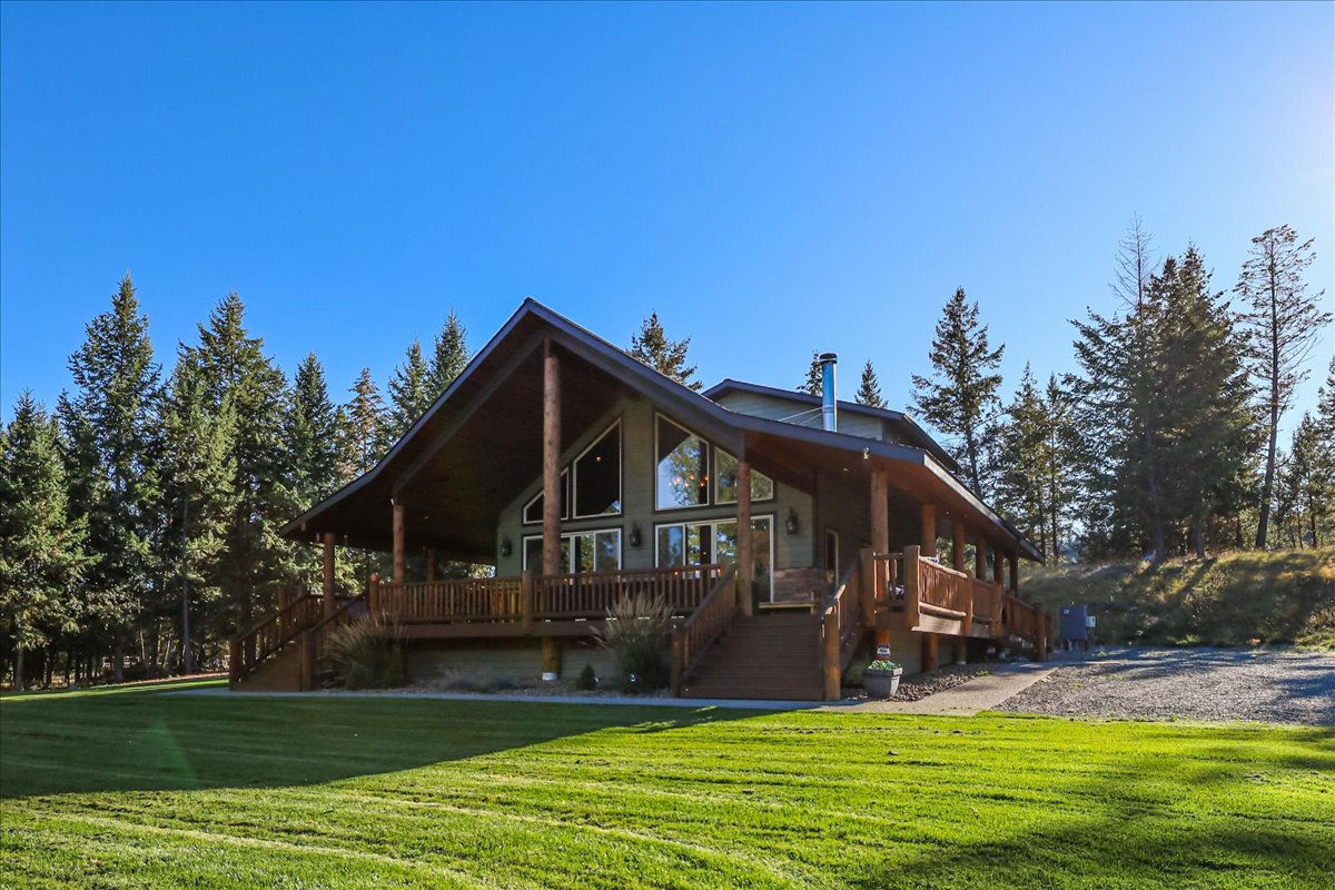 185 Mossy Rock Road N