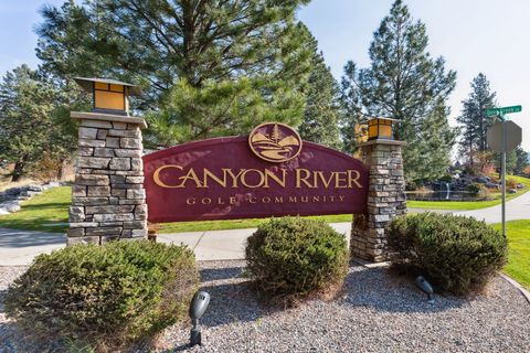 Photo of 1090 Coachman Way, Missoula, MT 59802 (MLS # 30063714)