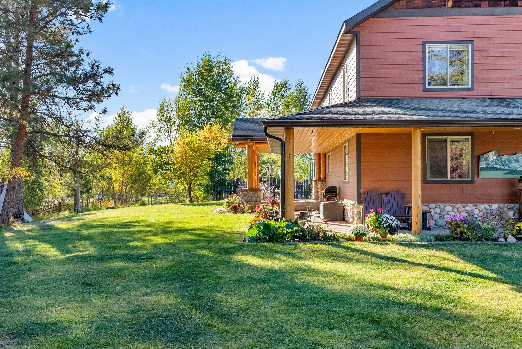 Stevensville, Montana 59870, United States, 6 Bedrooms Bedrooms, ,5 BathroomsBathrooms,Residential,Active,218432