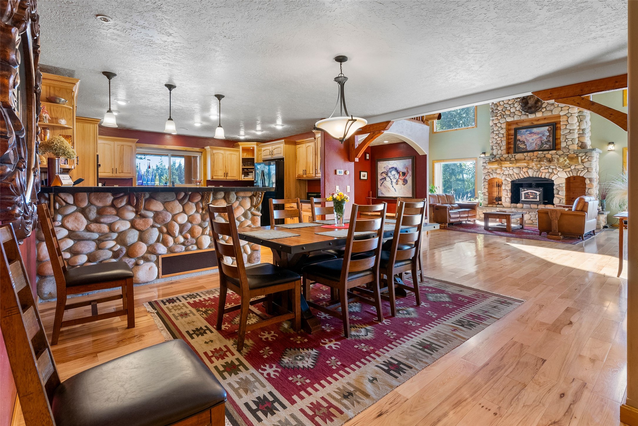 Stevensville, Montana 59870, United States, 6 Bedrooms Bedrooms, ,5 BathroomsBathrooms,Residential,Active,218432