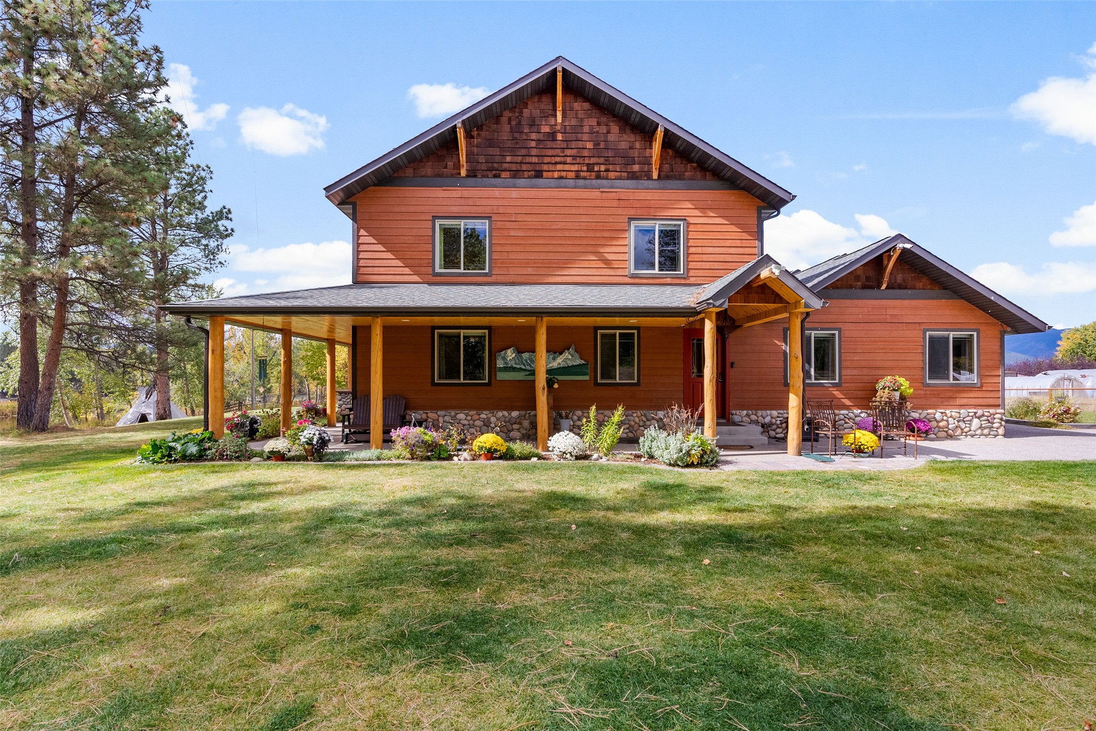 Stevensville, Montana 59870, United States, 6 Bedrooms Bedrooms, ,5 BathroomsBathrooms,Residential,Active,218432