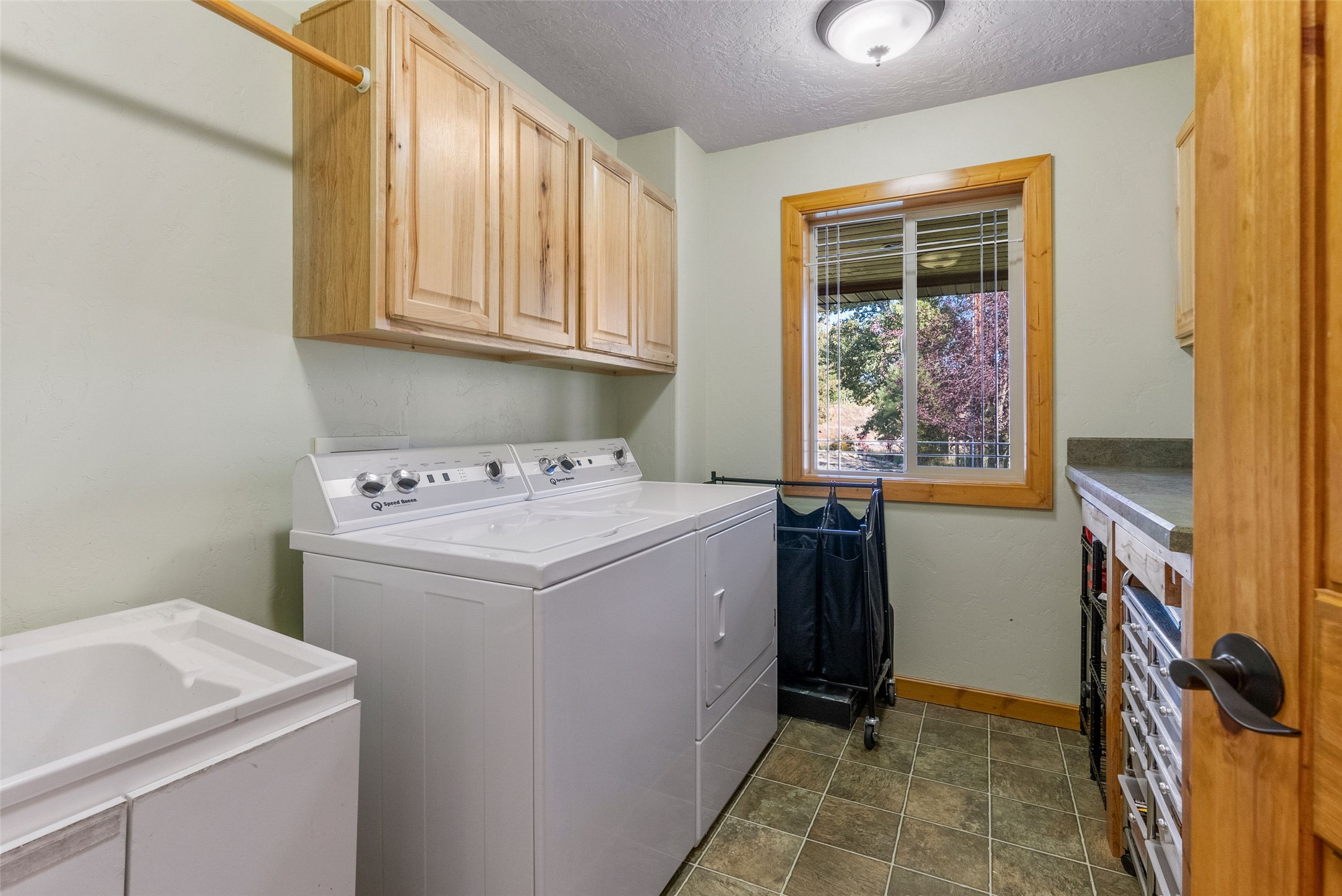 Stevensville, Montana 59870, United States, 6 Bedrooms Bedrooms, ,5 BathroomsBathrooms,Residential,Active,218432