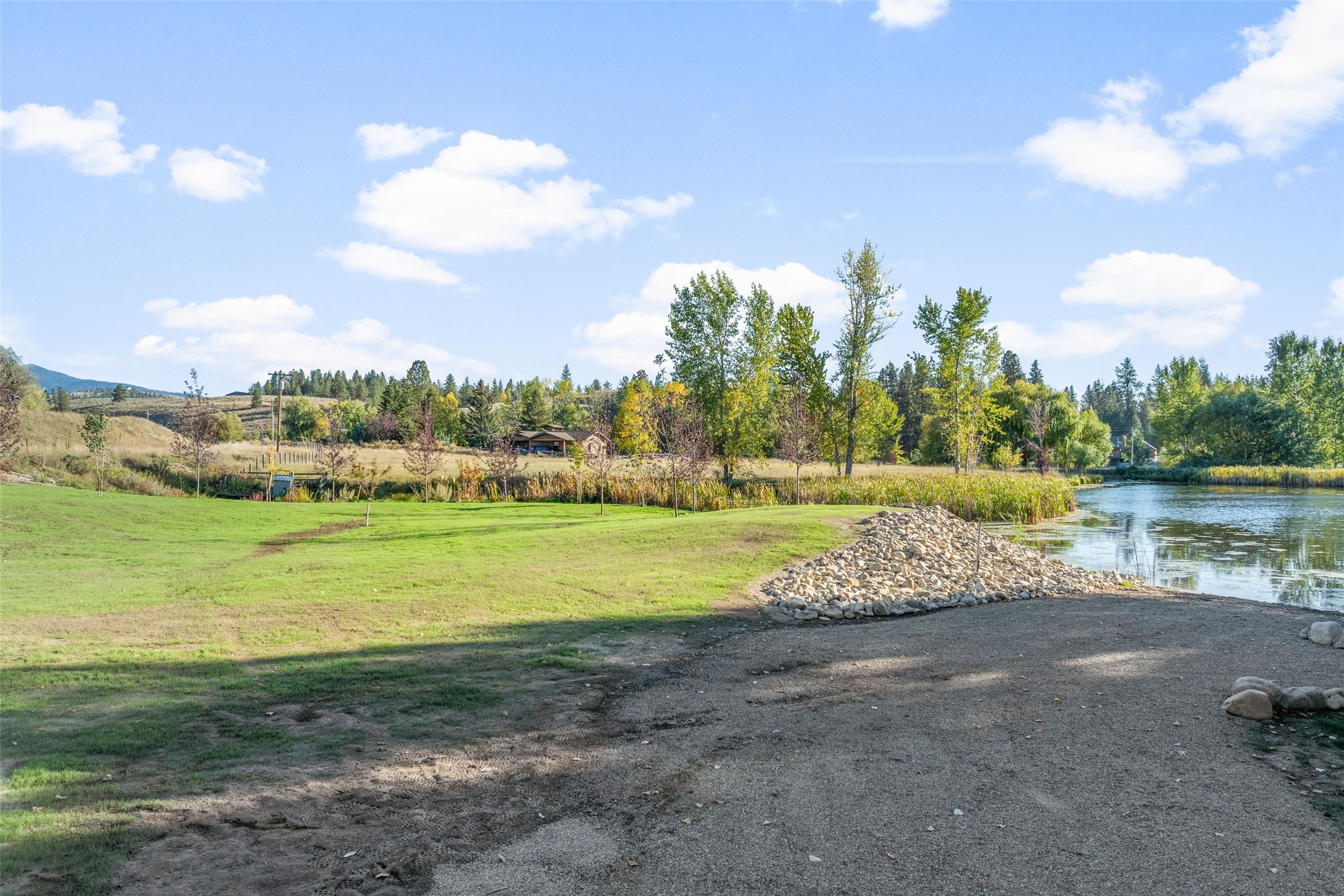 Stevensville, Montana 59870, United States, 6 Bedrooms Bedrooms, ,5 BathroomsBathrooms,Residential,Active,218432