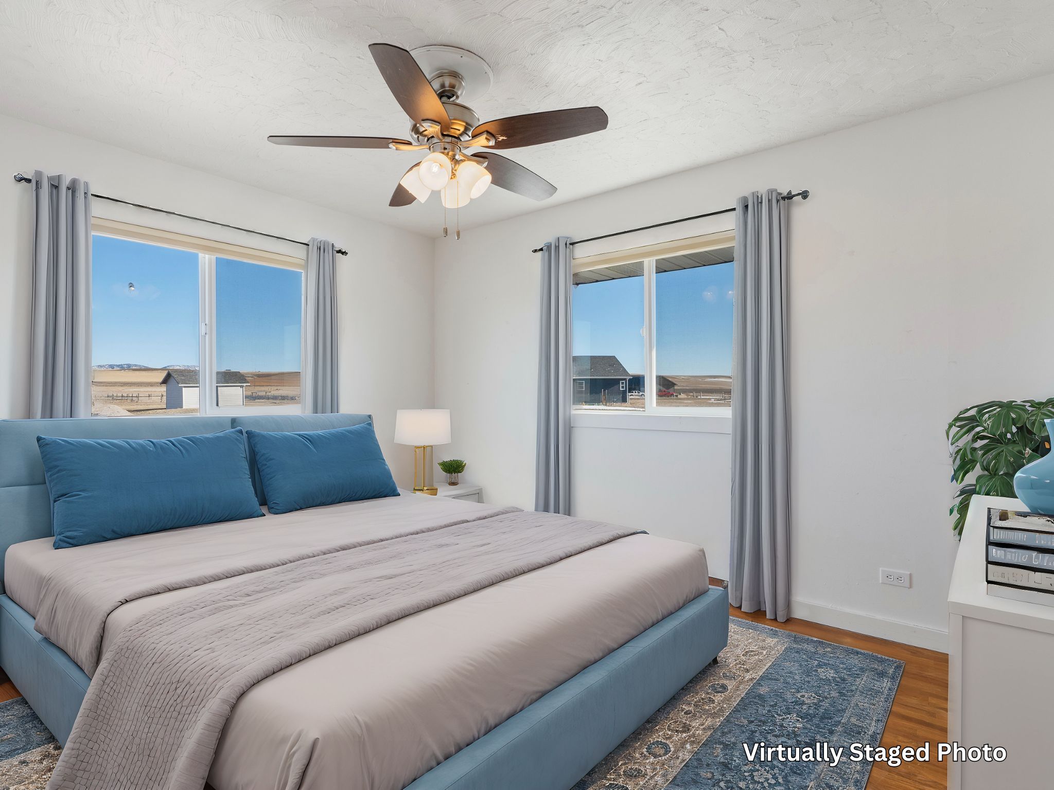 33 Sharon Loop