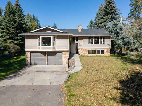 Photo of 1040 7th Street W, Whitefish, MT 59937 (MLS # 30041664)