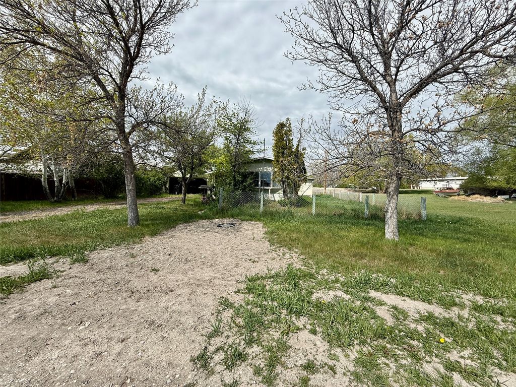 Photo of 610 3rd Avenue SW, Choteau, MT 59422 (MLS # 30070918)