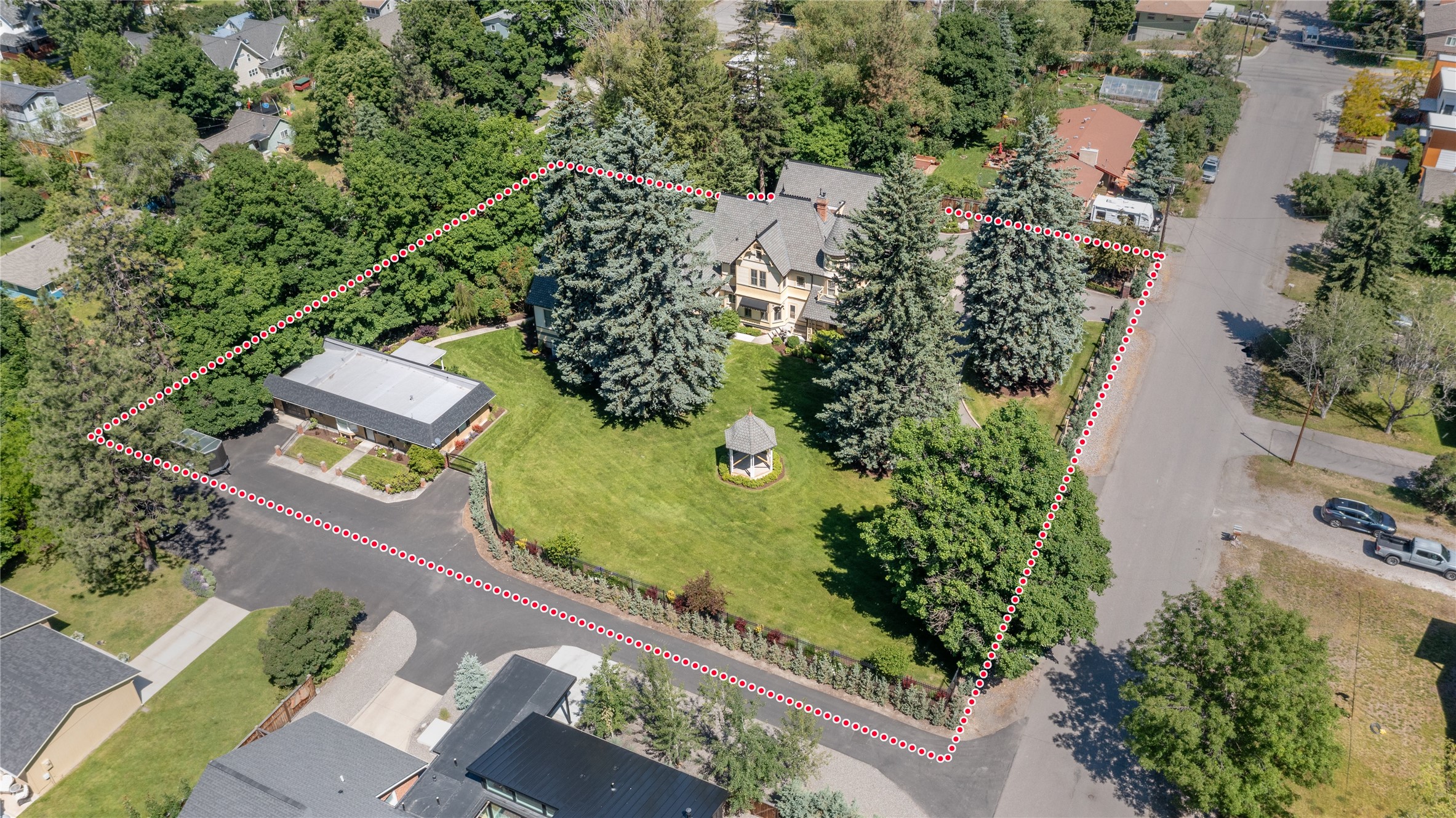 Missoula, Montana, 59802, United States, 5 Bedrooms Bedrooms, ,6 BathroomsBathrooms,Residential,Active,1753892