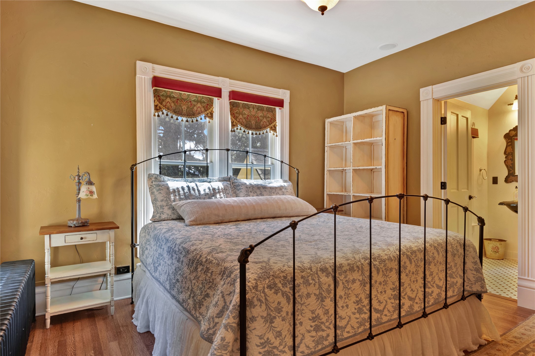 Missoula, Montana, 59802, United States, 5 Bedrooms Bedrooms, ,6 BathroomsBathrooms,Residential,Active,1753892