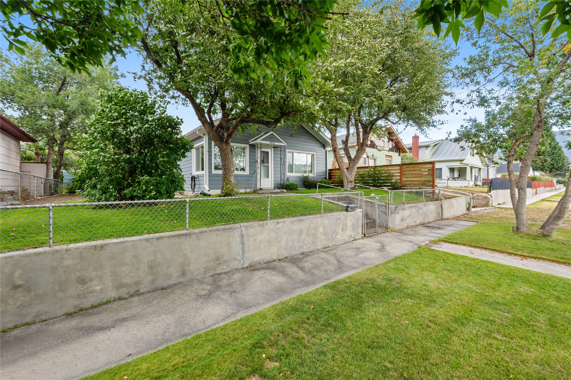 1813 Elm Street