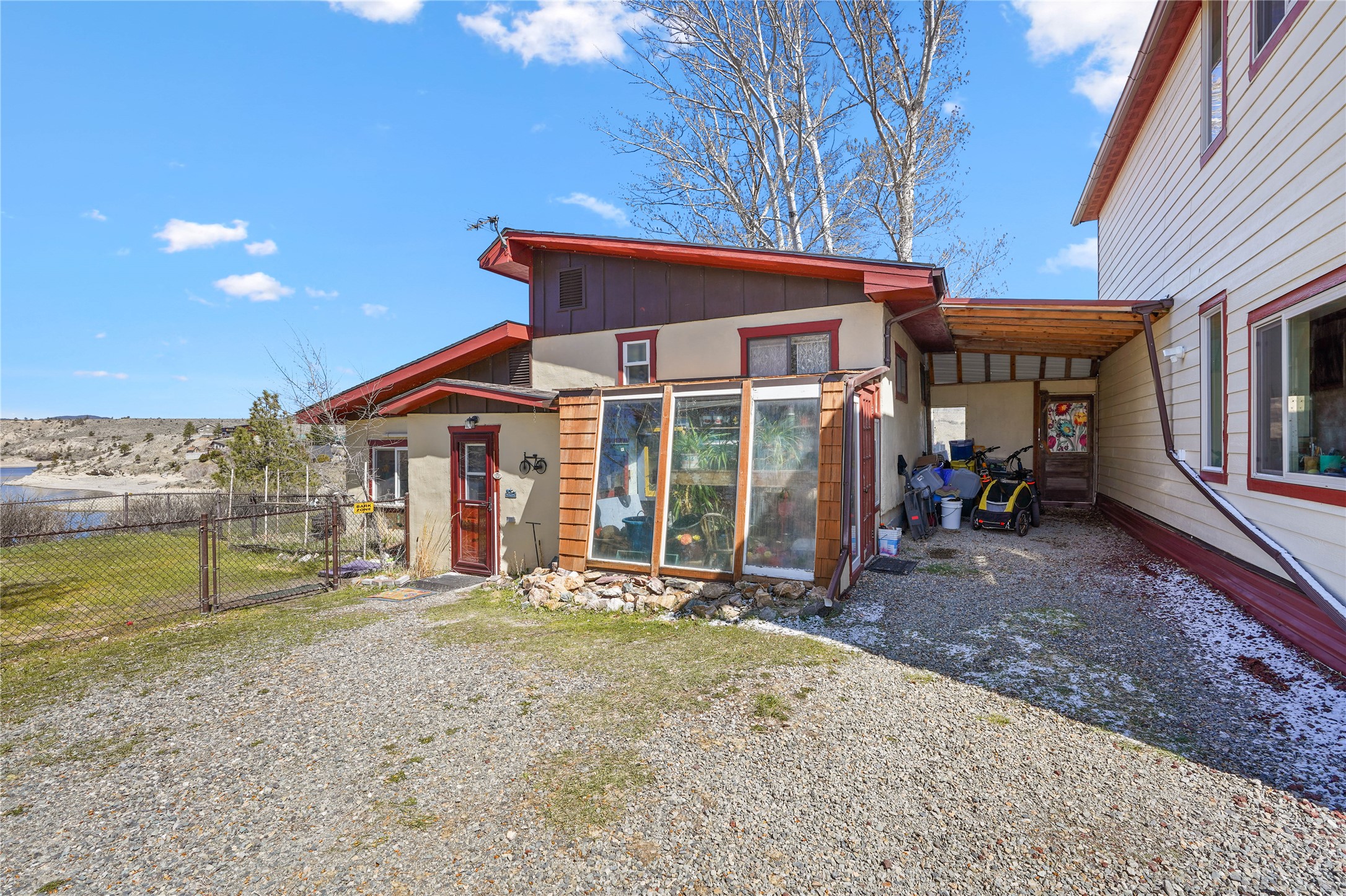 8422 Lake Park Trail