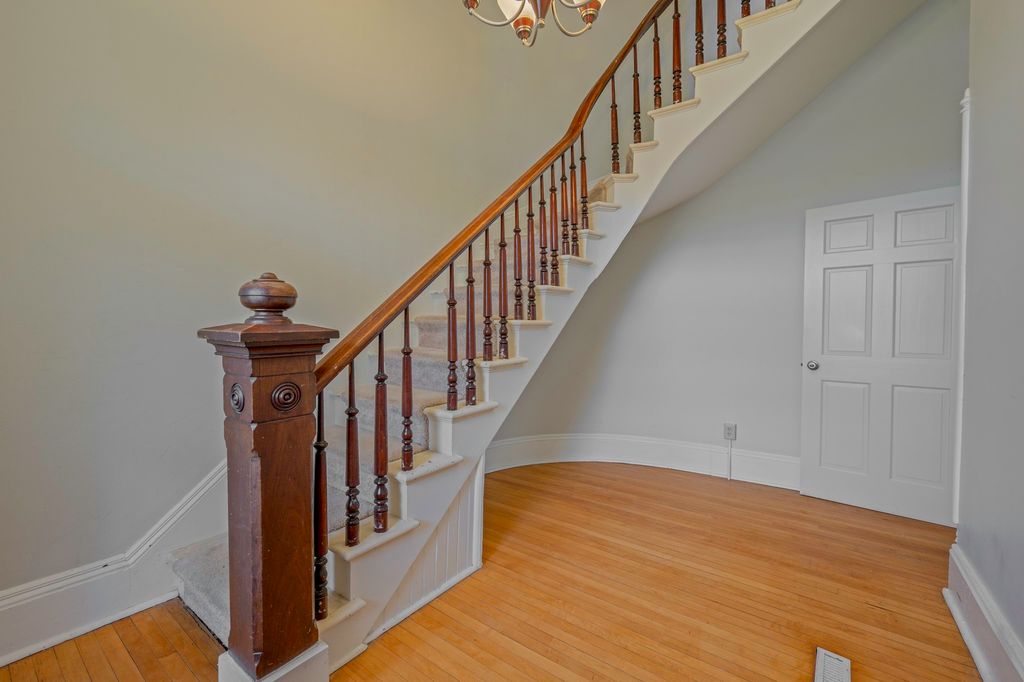 Photo of 200 7th Avenue, Helena, MT 59601 (MLS # 30057910)