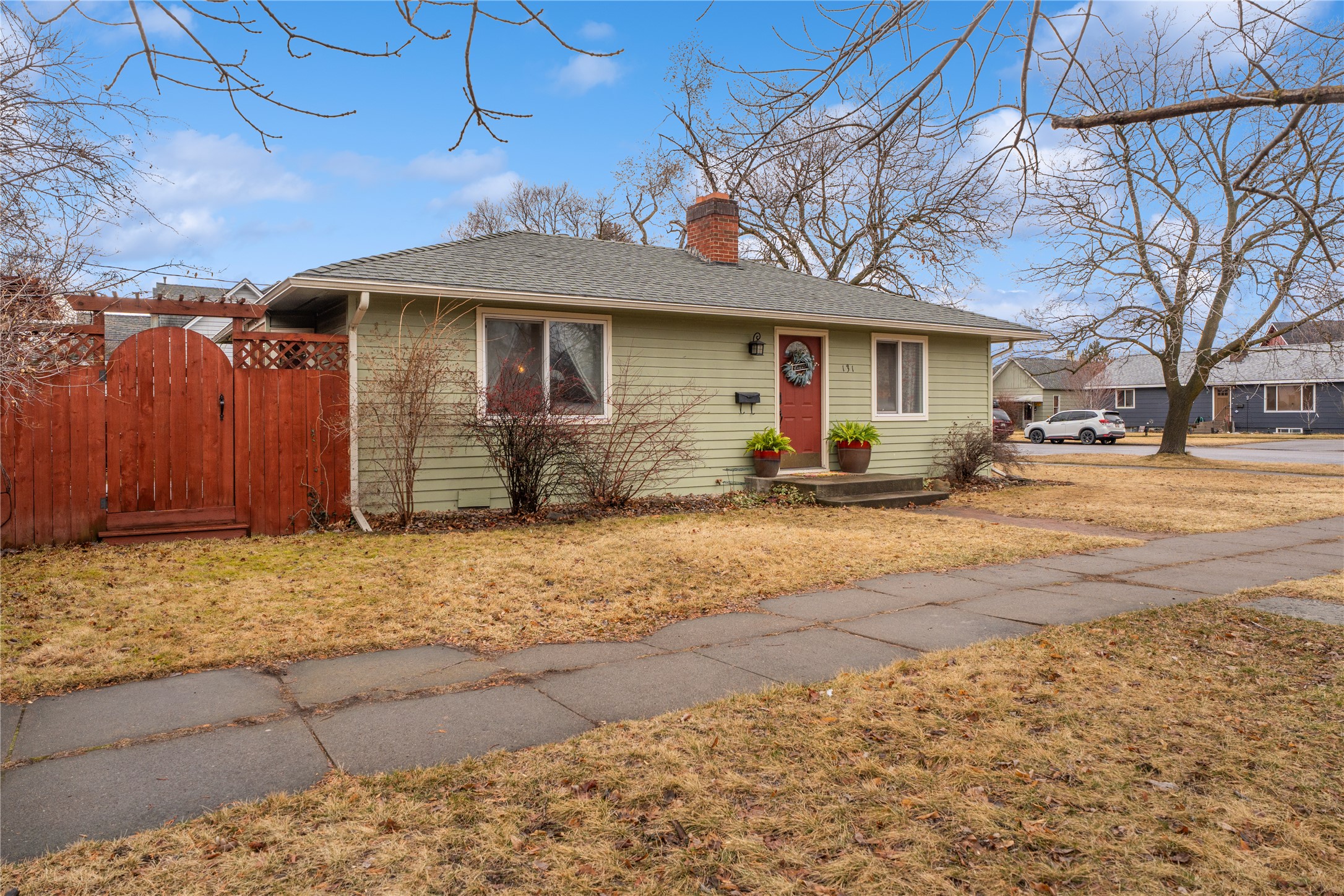 131 W Florence Street