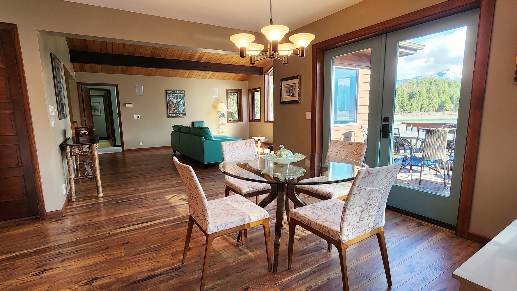 Bigfork, Montana, 59911, United States, 3 Bedrooms Bedrooms, ,2 BathroomsBathrooms,Residential,Active,2028641