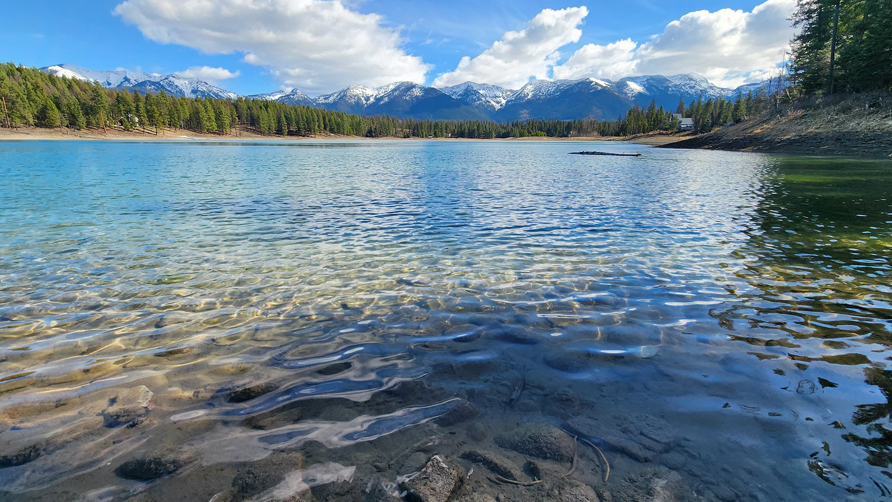 989 Lake Of The Woods Lane