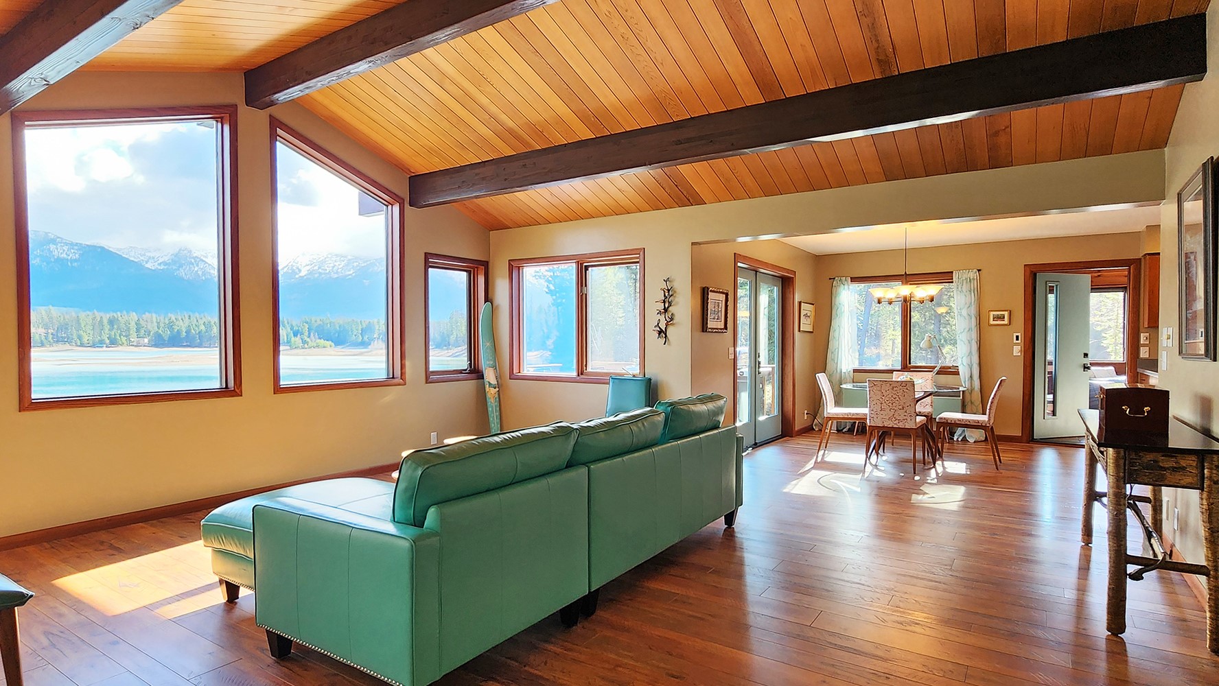 Bigfork, Montana, 59911, United States, 3 Bedrooms Bedrooms, ,2 BathroomsBathrooms,Residential,Active,2028641