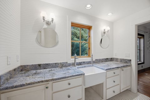 Tiny photo for 500 Lovers Lane, Hamilton, MT 59840 (MLS # 30076471)
