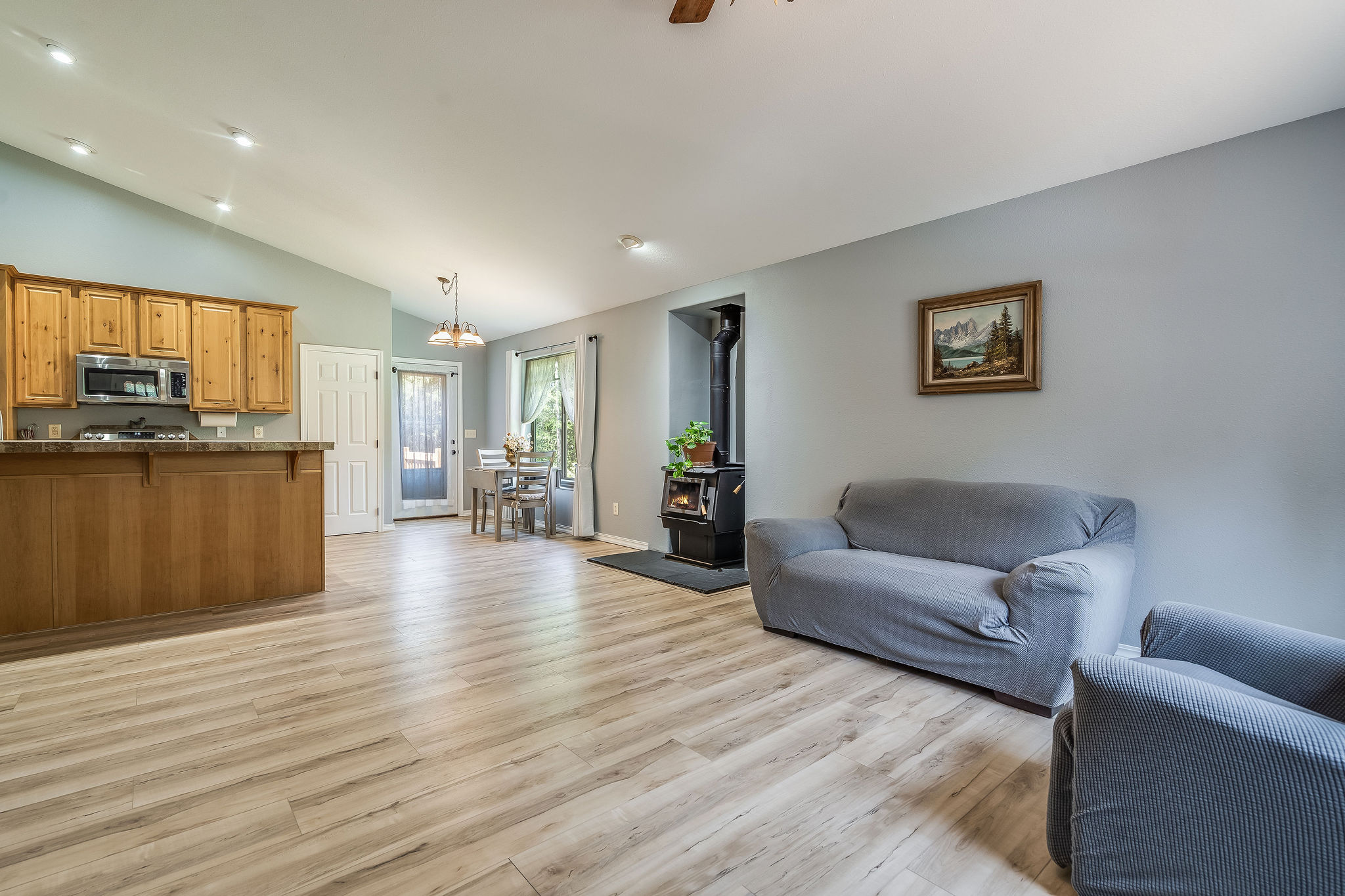 598 Tamarack Lane