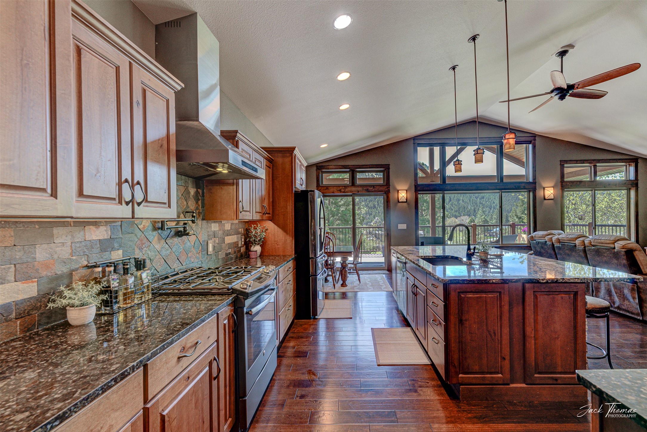 Helena, Montana, 59601, United States, 5 Bedrooms Bedrooms, ,3 BathroomsBathrooms,Residential,Contingent,2043445