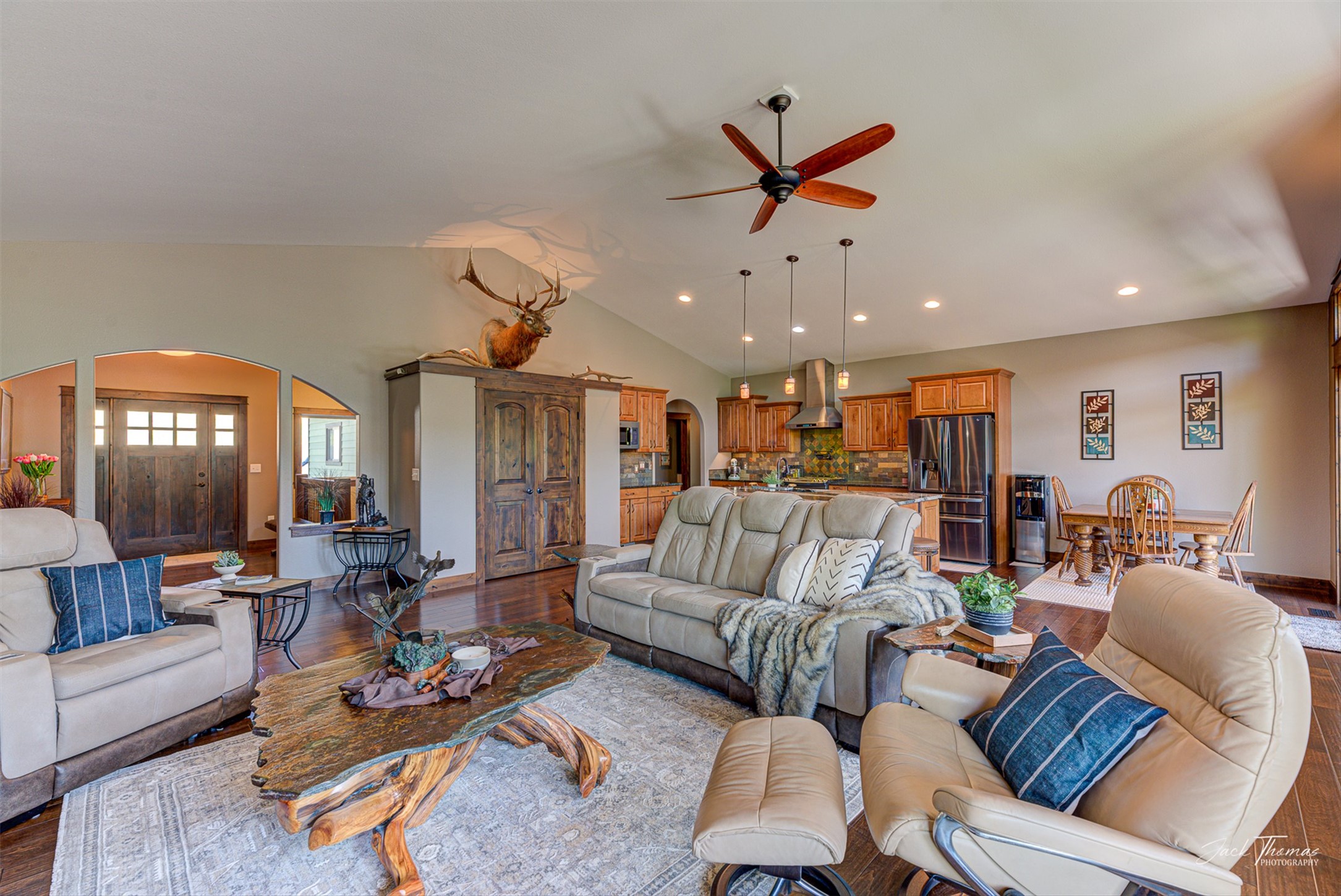 Helena, Montana, 59601, United States, 5 Bedrooms Bedrooms, ,3 BathroomsBathrooms,Residential,Contingent,2043445