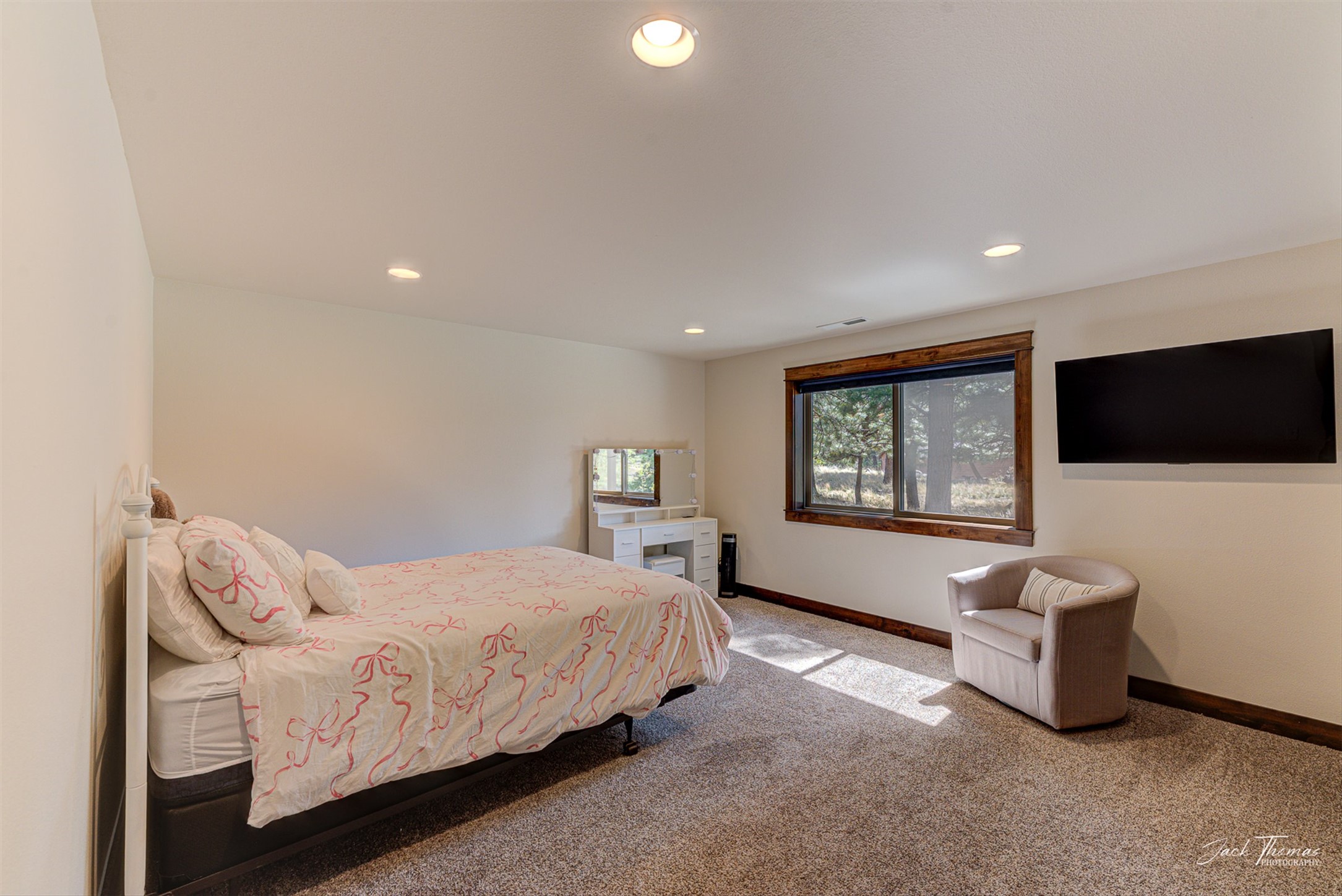 Helena, Montana, 59601, United States, 5 Bedrooms Bedrooms, ,3 BathroomsBathrooms,Residential,Contingent,2043445