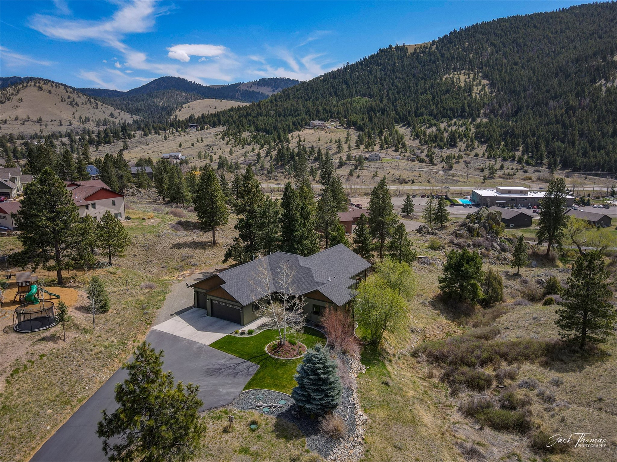 Helena, Montana, 59601, United States, 5 Bedrooms Bedrooms, ,3 BathroomsBathrooms,Residential,Contingent,2043445