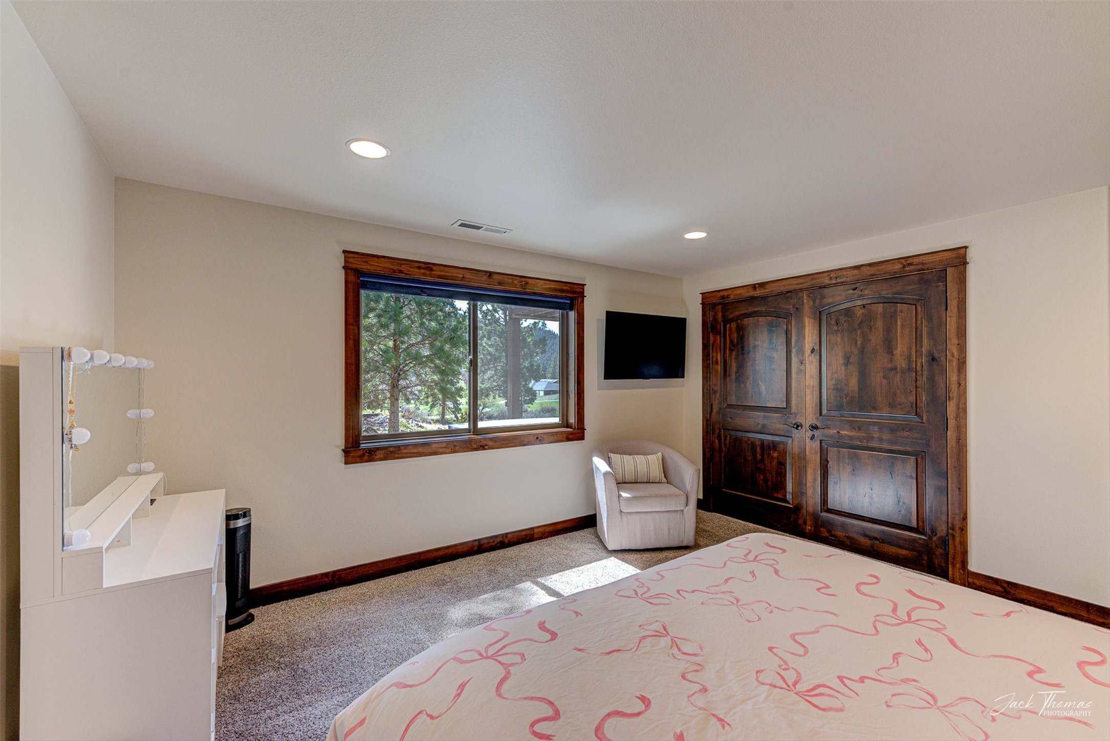 Helena, Montana, 59601, United States, 5 Bedrooms Bedrooms, ,3 BathroomsBathrooms,Residential,Contingent,2043445