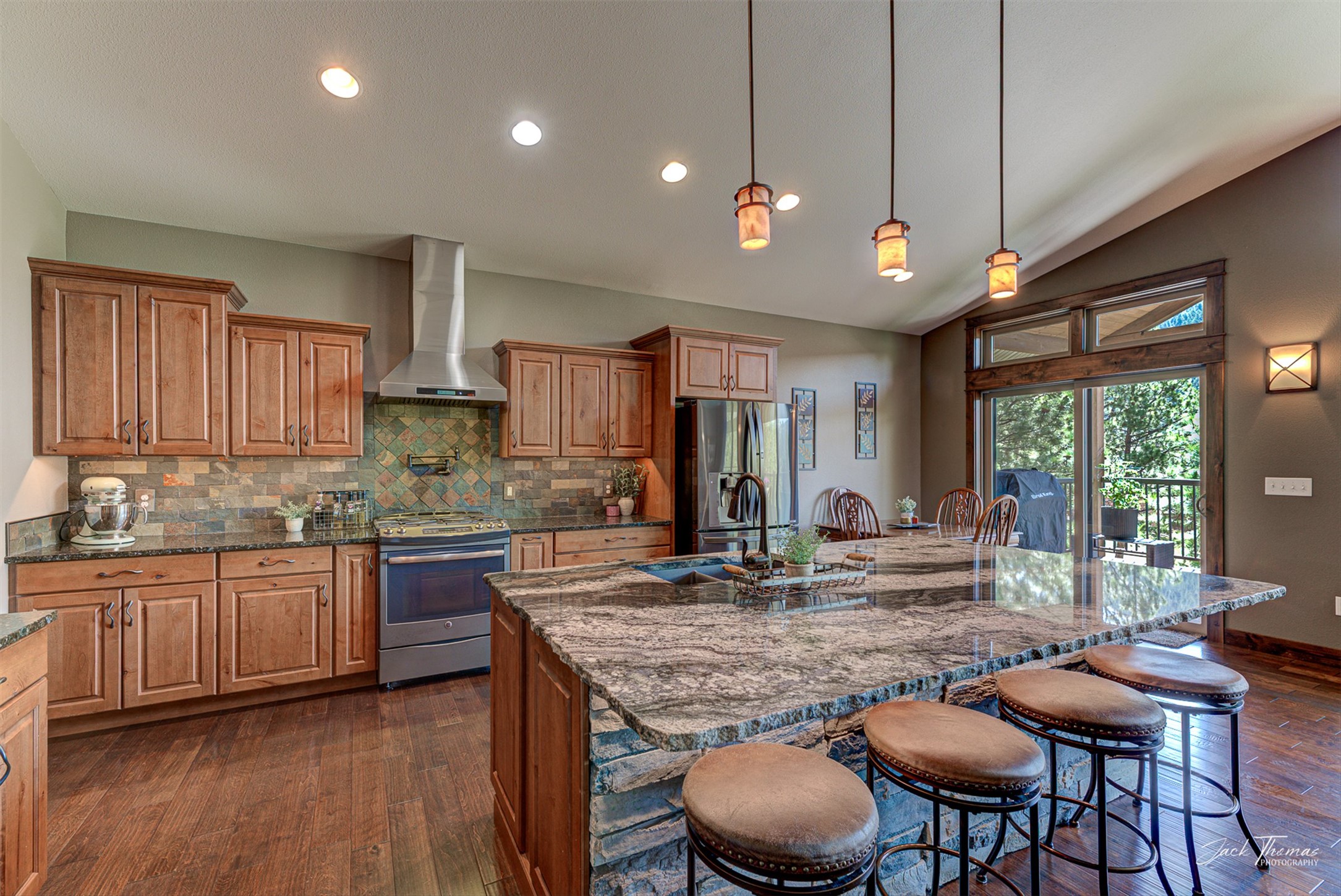 Helena, Montana, 59601, United States, 5 Bedrooms Bedrooms, ,3 BathroomsBathrooms,Residential,Contingent,2043445