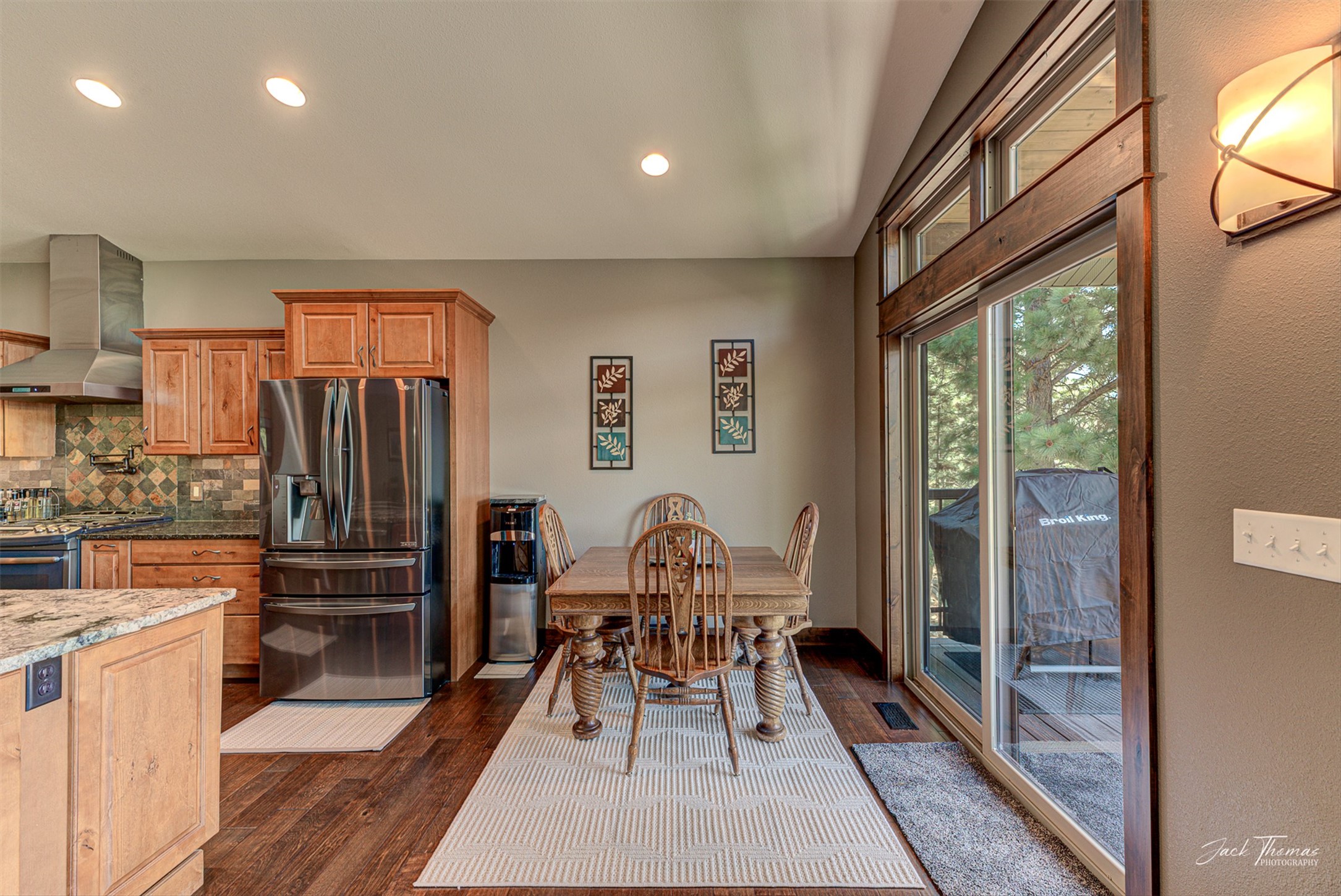 Helena, Montana, 59601, United States, 5 Bedrooms Bedrooms, ,3 BathroomsBathrooms,Residential,Contingent,2043445