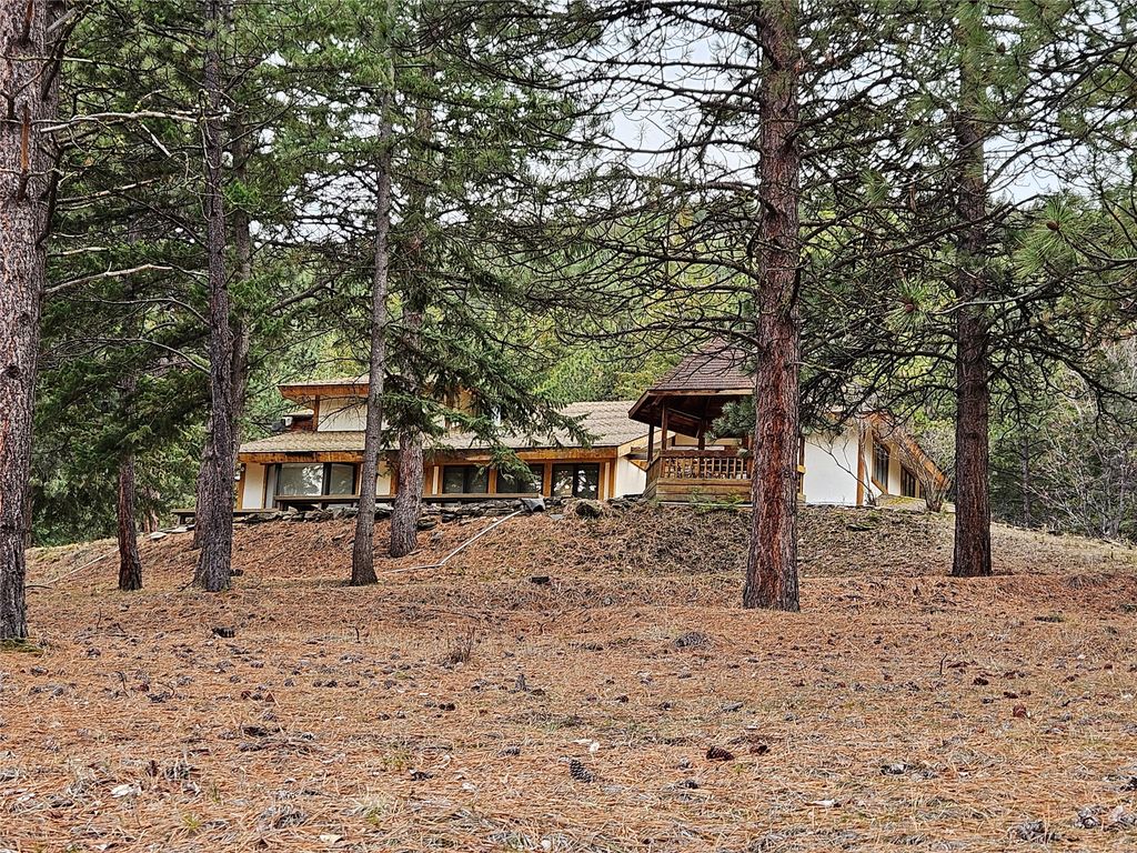 Photo of 645 Alvista Loop, Hamilton, MT 59840 (MLS # 30067029)